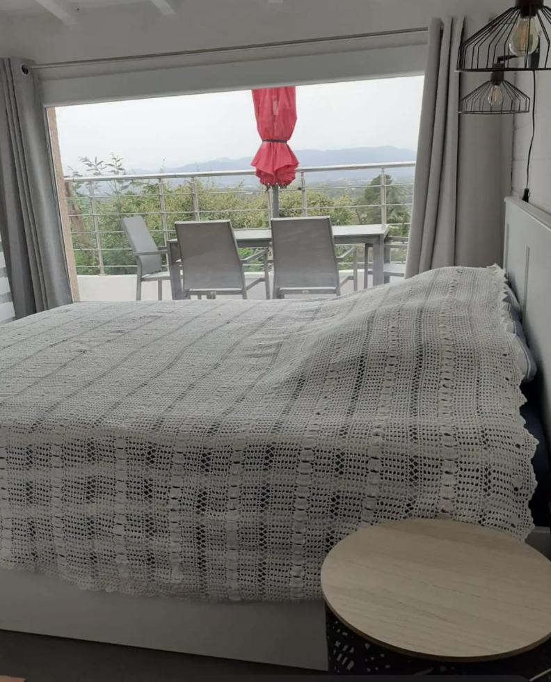 Charmante Maison Provencale A 15 Mn De La Mer, Domaine Du Capitou Avec Piscines