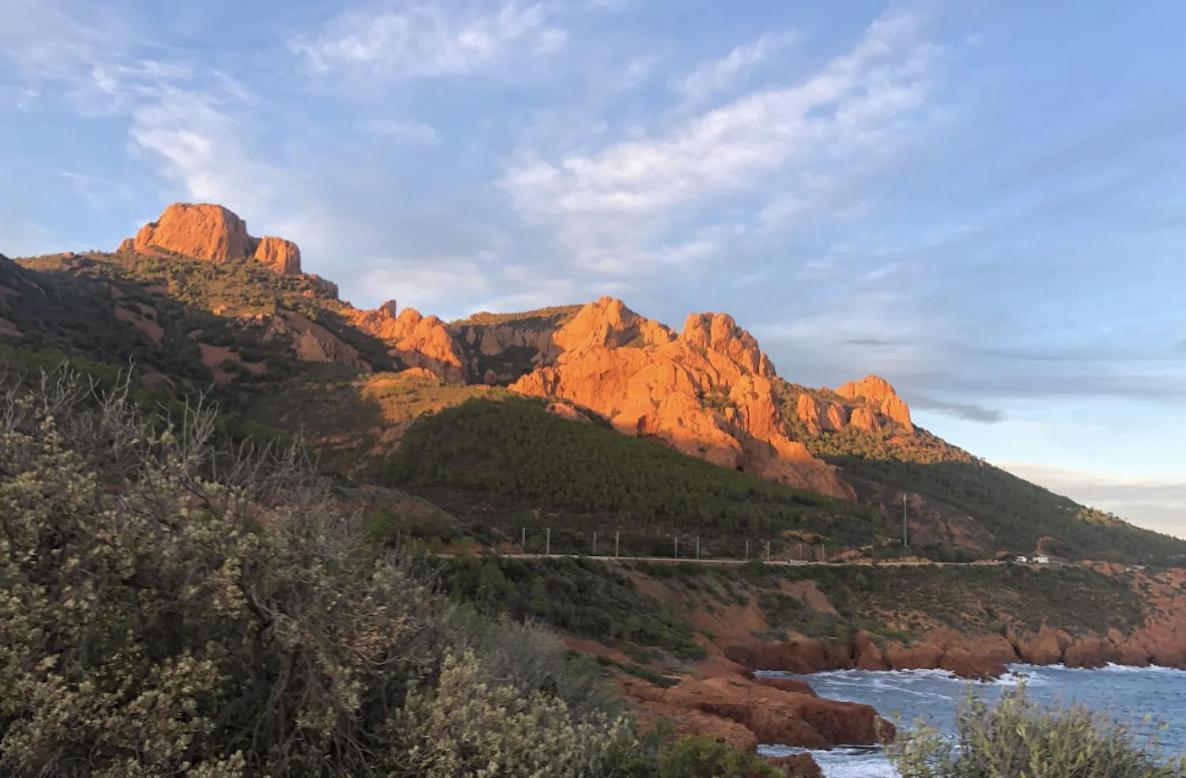 Charmante Maison Provencale A 15 Mn De La Mer, Domaine Du Capitou Avec Piscines Hébergement de vacances Fréjus