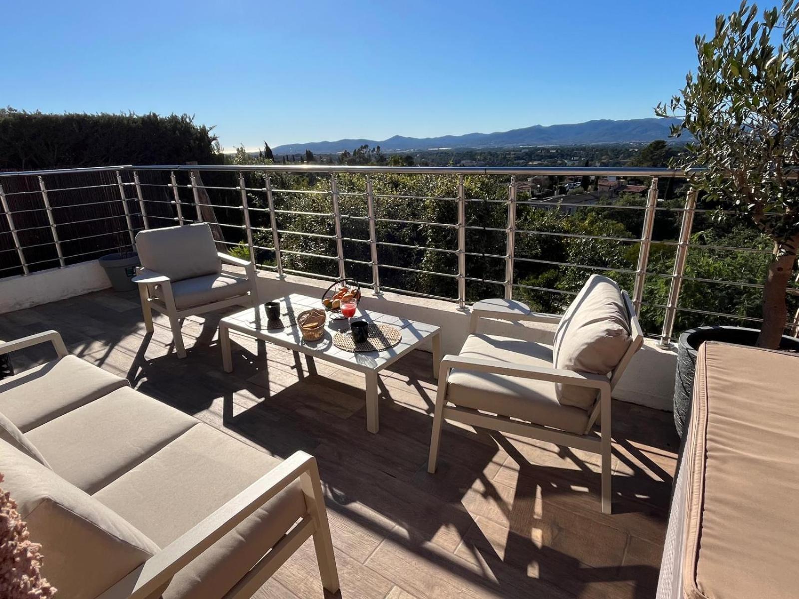 Charmante Maison Provencale A 15 Mn De La Mer, Domaine Du Capitou Avec Piscines Hébergement de vacances *